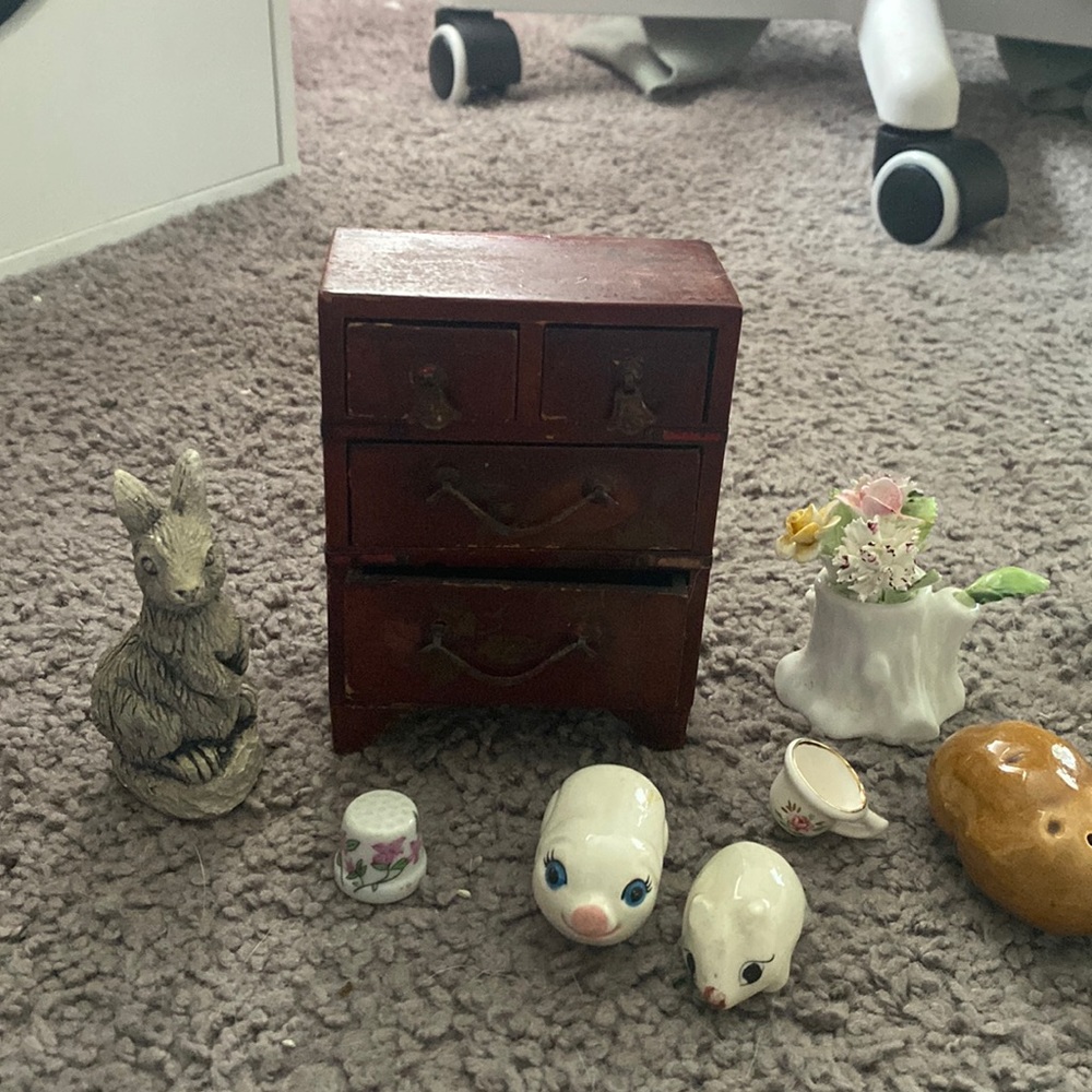 Lot of ceramics